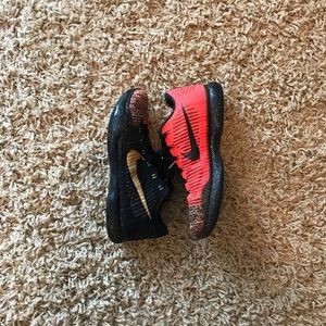 Kobe X Elite Low Xmas Sz 10.5